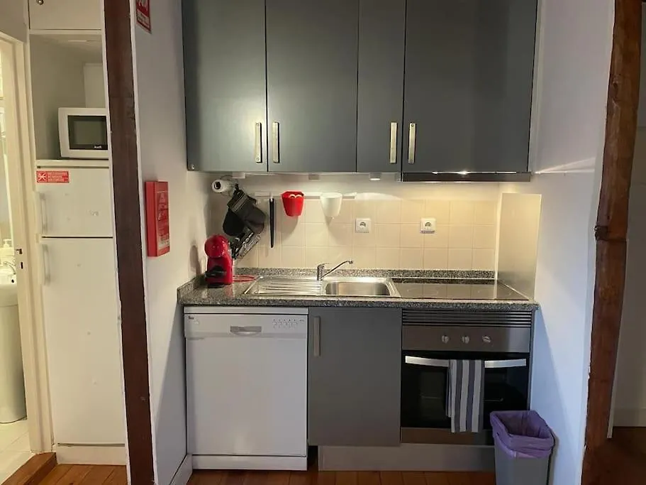 Charming Meio A Lapa III Amazing Terrace View Lisbon Apartment