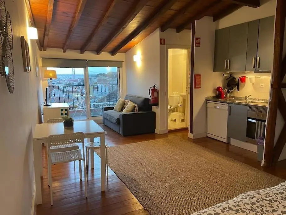 Charming Meio A Lapa III Amazing Terrace View Lisbon Apartment