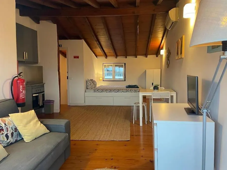Charming Meio A Lapa III Amazing Terrace View Lisbon Portugal