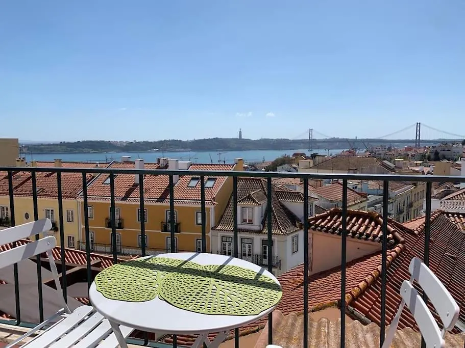 Apartment Charming Meio A Lapa III Amazing Terrace View Lisbon